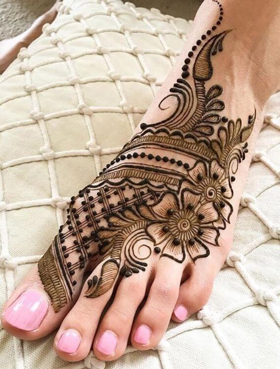 Dulhan Feet Mehndi Designs