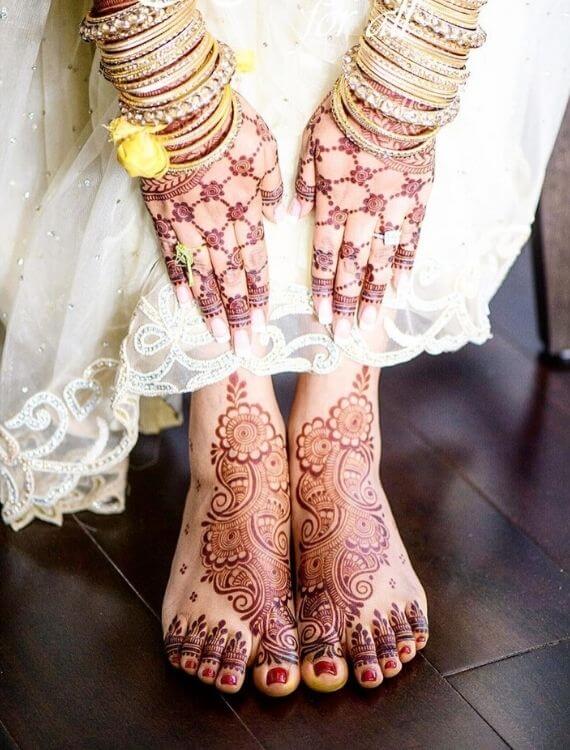 simple-mehndi-designs-for-feet-henna-for-all-the-traditional-pattern-in-half